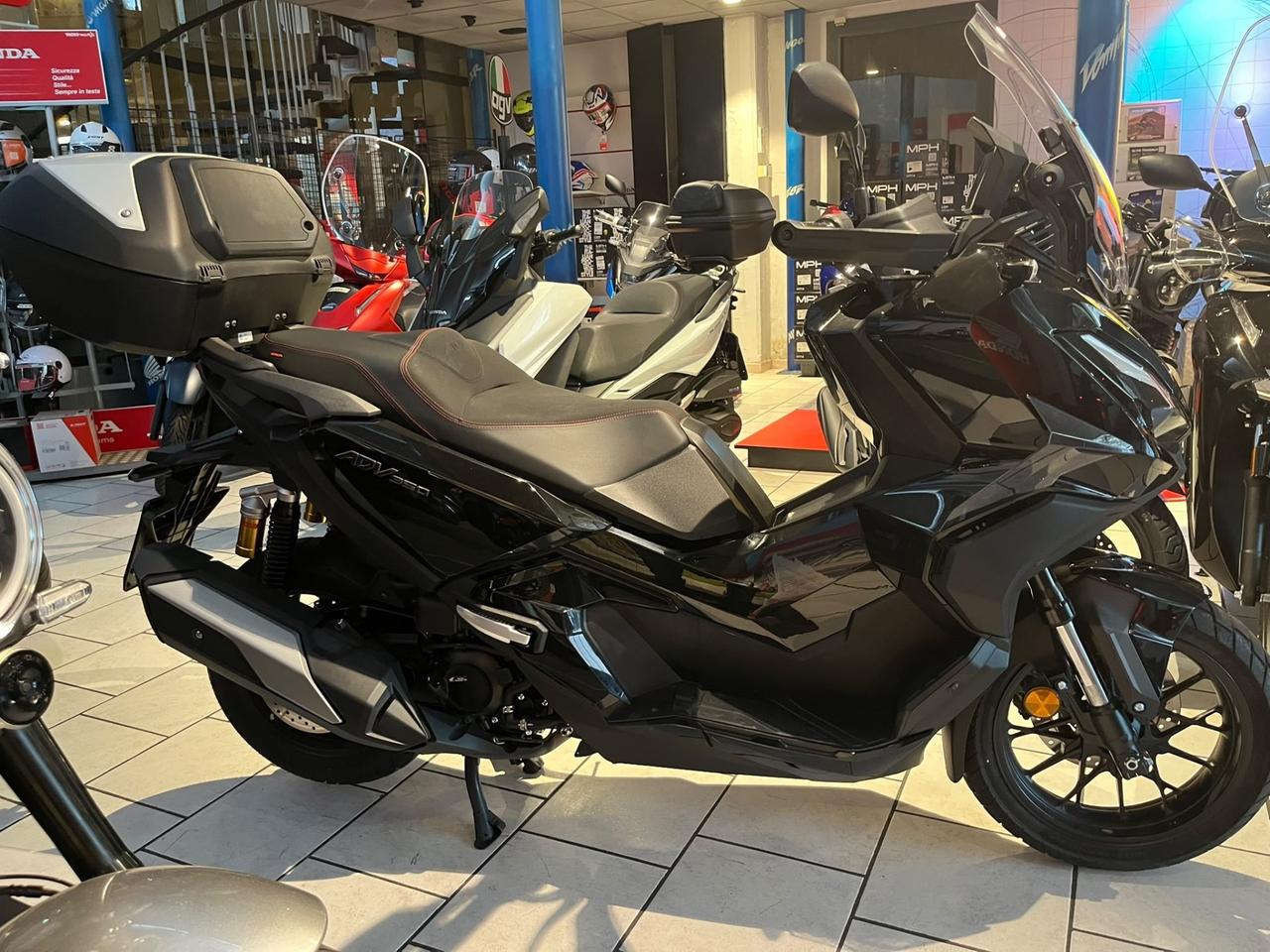 Honda ADV 350