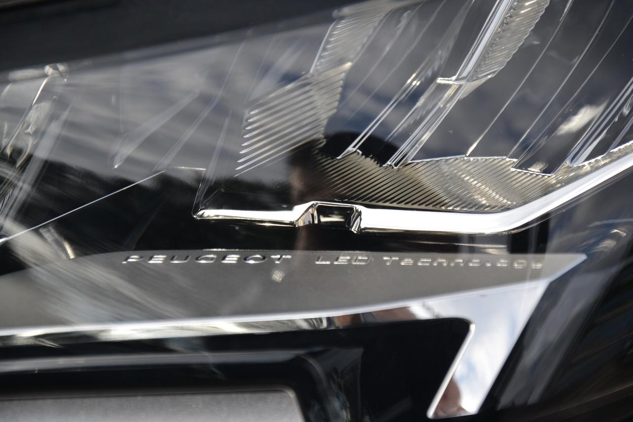 Peugeot 5008 1.5 HDi 130CV EAT8 7 POSTI **KM20000*PREZZO VERO*