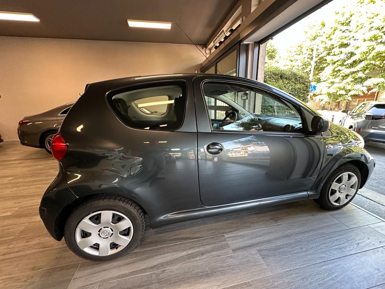 Toyota Aygo 1.0 Sol Automatica - UnicoPro