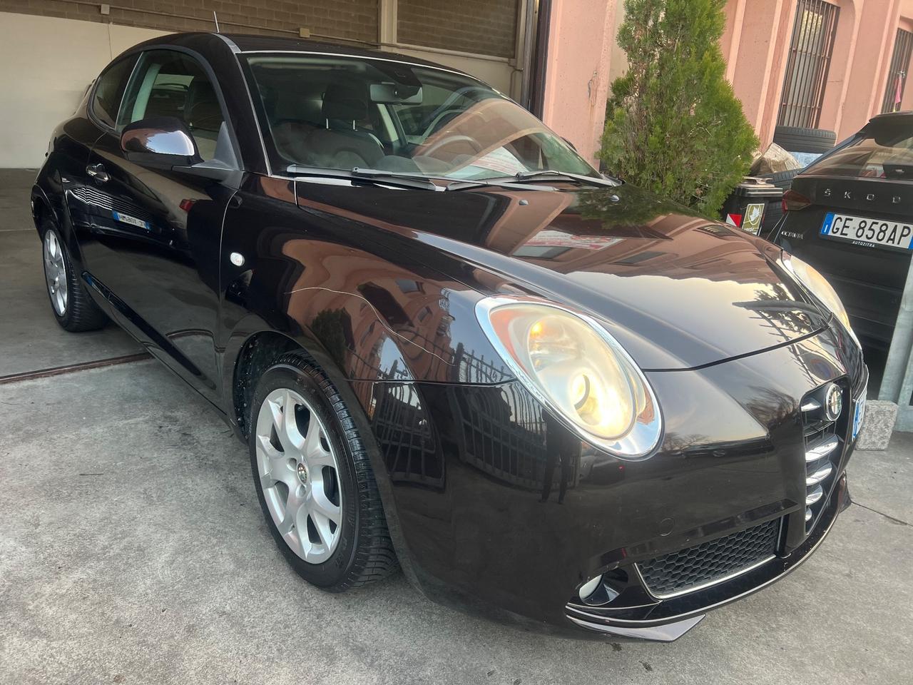 Alfa Romeo MiTo 1.4 105 CV M.air S&S Distinctive Sport Pack