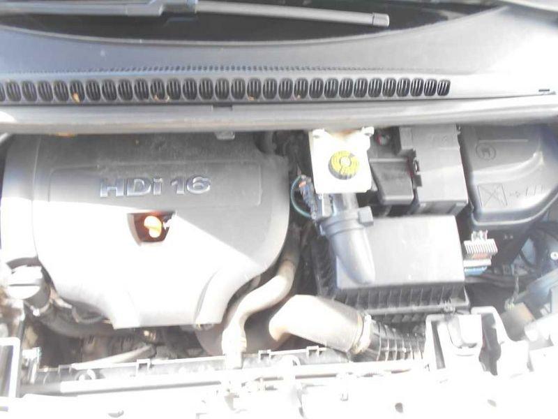 Peugeot 5008 2.0 HDi 163CV Automat. Active