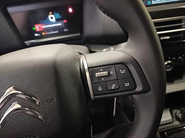 Citroen C4 PureTech 130 S&S Plus ** KM Ø **