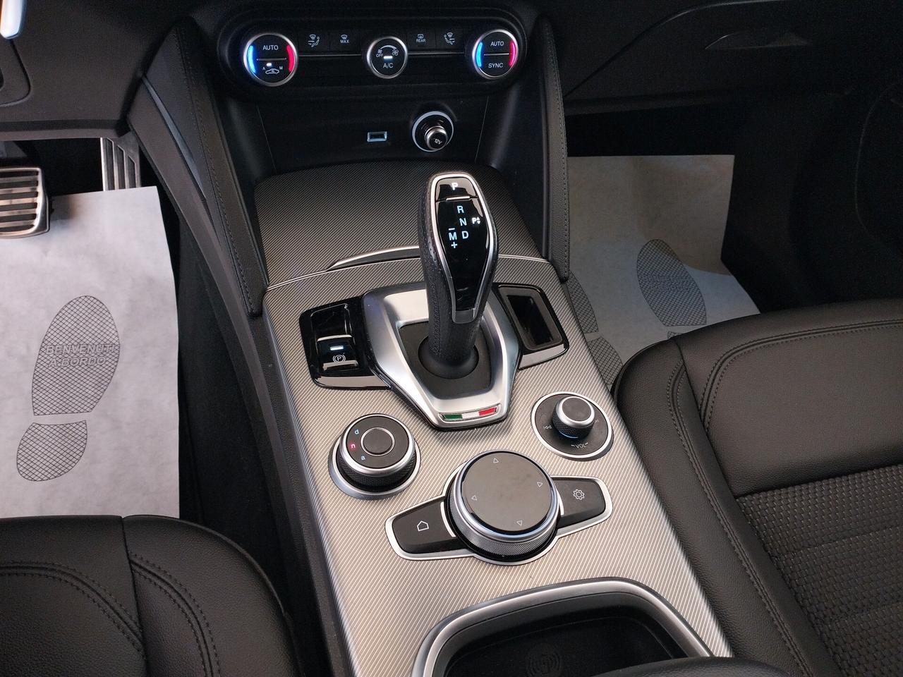 Alfa Romeo Stelvio 2.2 Turbodiesel 160 CV AT8 RWD Super Business