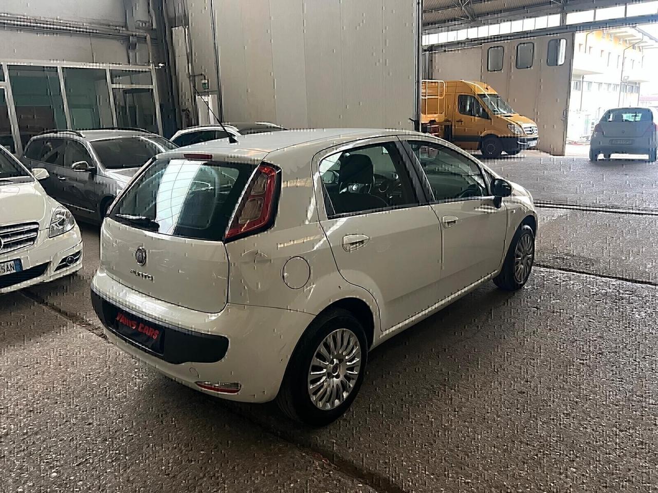 Fiat Grande Punto 1.3 MJT 75 CV 5 port-2011-NEOP.