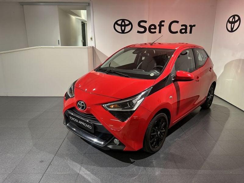 Toyota Aygo Connect 1.0 VVT-i 72 CV 5 porte x-play + CERCHI IN LEGA