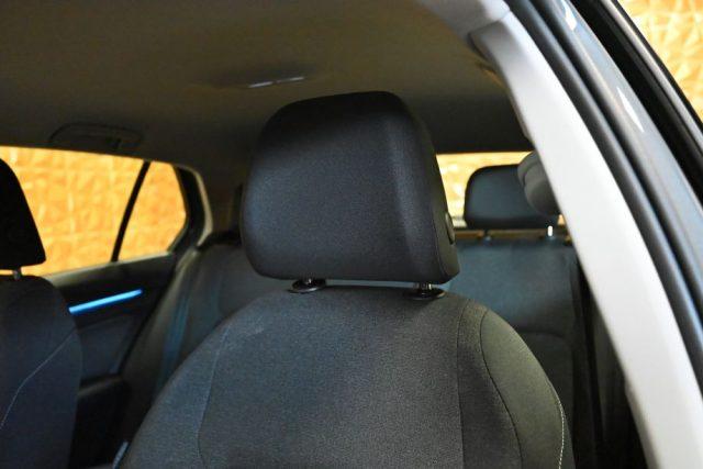 VOLKSWAGEN Golf 8 2.0 TDI STYLE 115CV DSG NAVI FULL X NEOPATENTATI