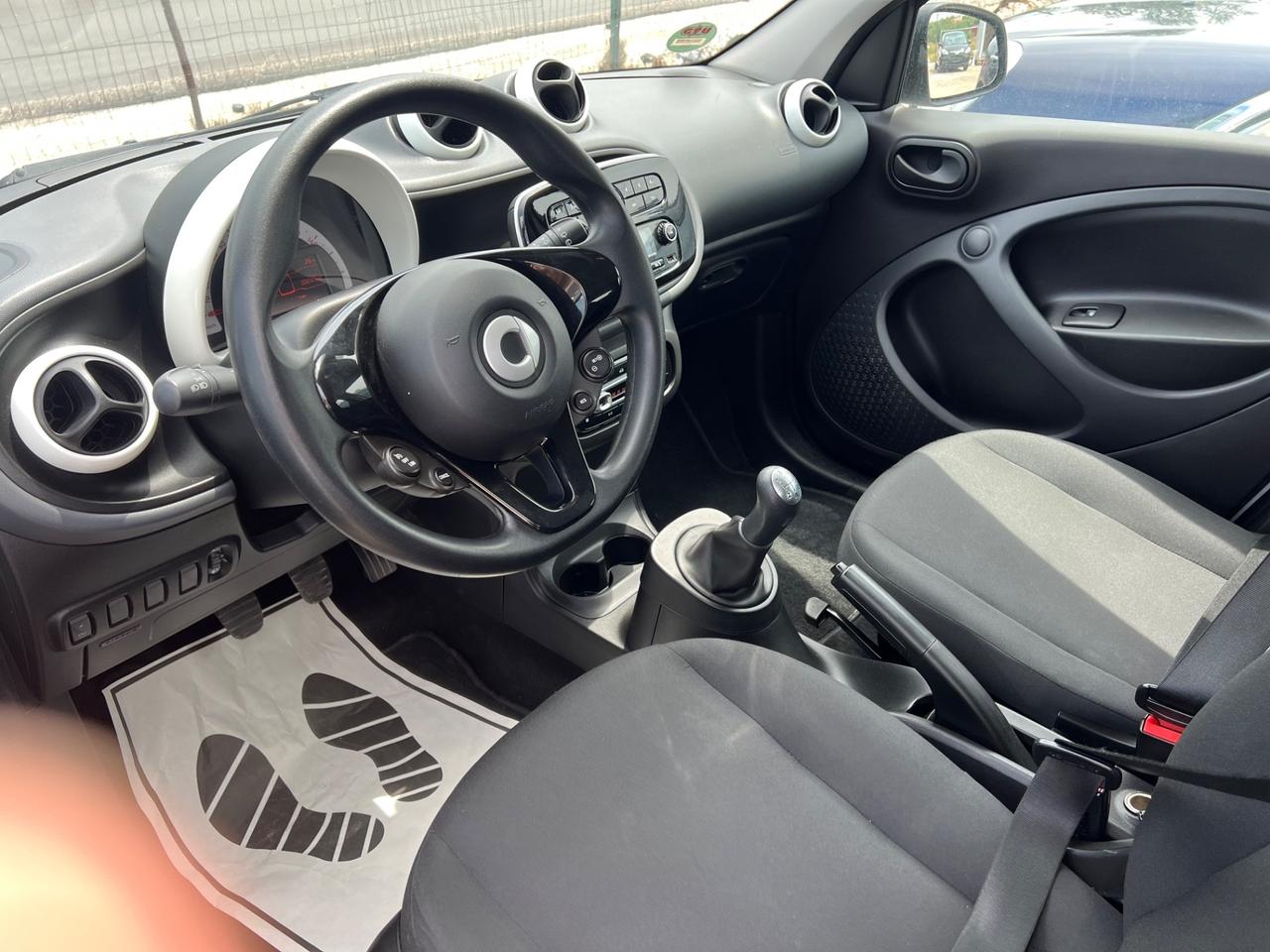 Smart ForFour 70 1.0 Youngster
