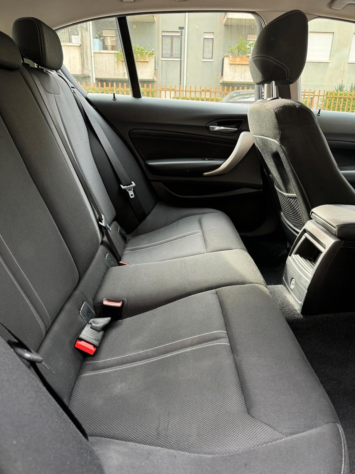 Bmw 116 116d 5p. Advantage