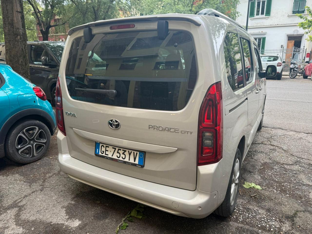 Toyota Proace Proace City Verso 1.2 110 CV S&S Short D Lounge
