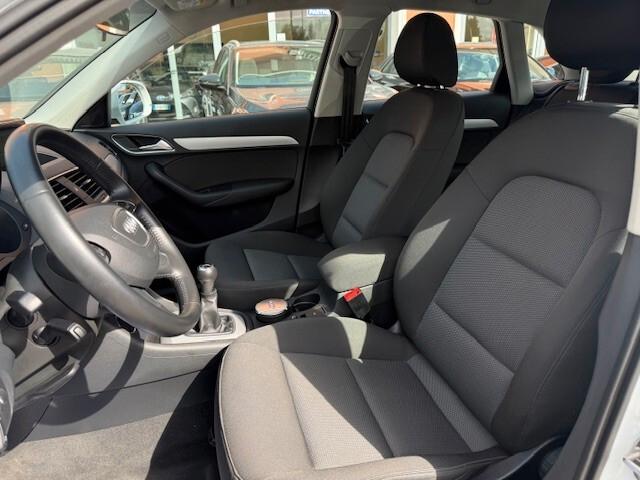 Audi Q3 2.0 TDI 120CV Design - 2016