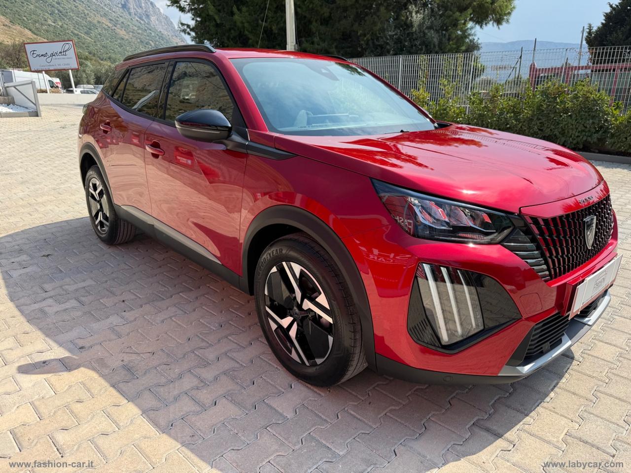PEUGEOT 2008 PureTech 100 S&S Allure