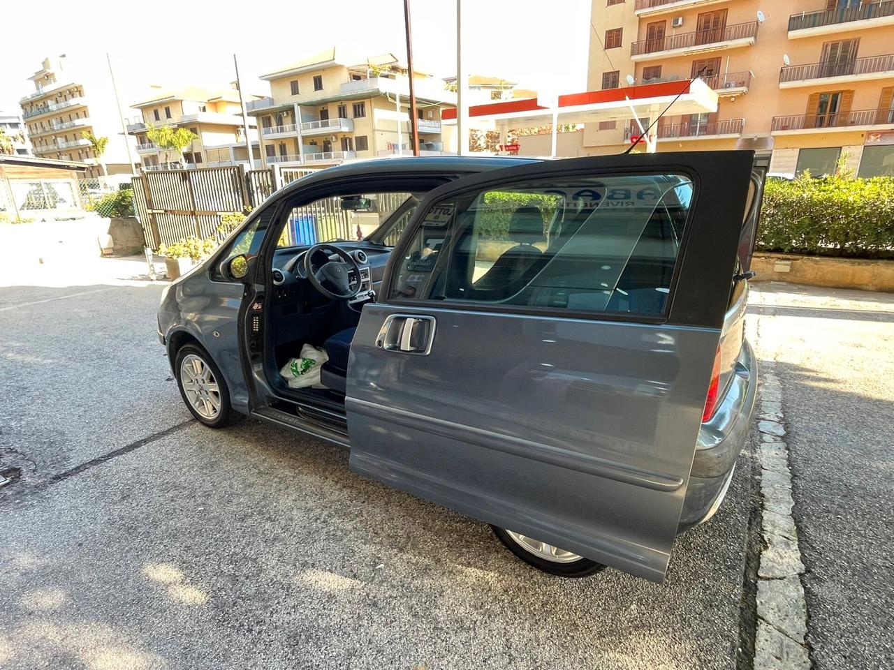 Peugeot 1007 1.4 HDi Happy