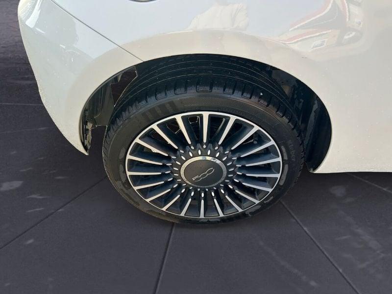 FIAT 500 (2015-2024) 1.2 Lounge