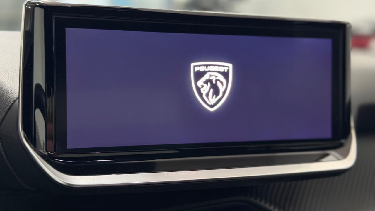 Peugeot 2008 1.2 benz 101cv ALLURE