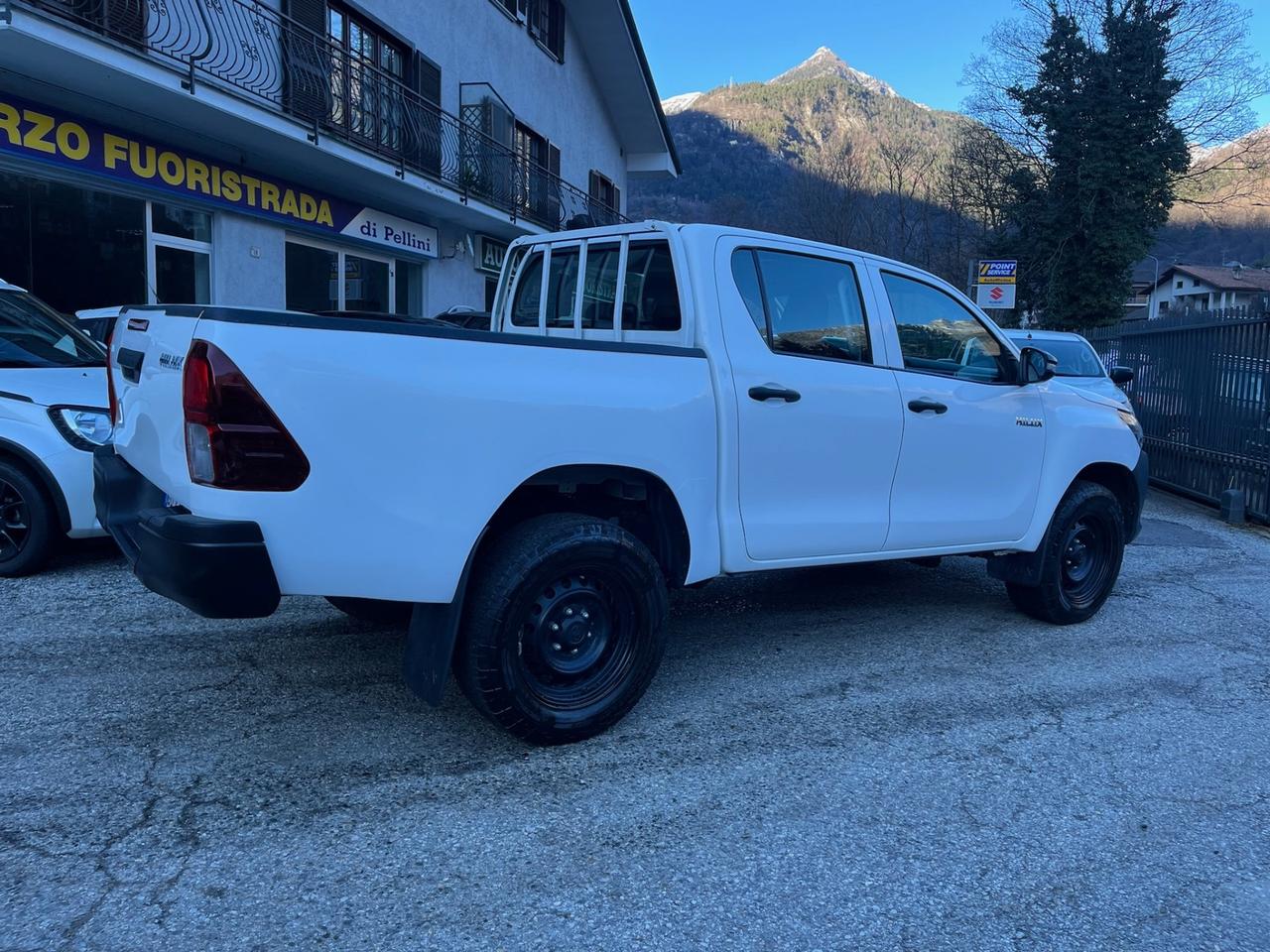 Toyota Hilux 2.4 D-4D 4WD 4 porte Double Cab Comfort