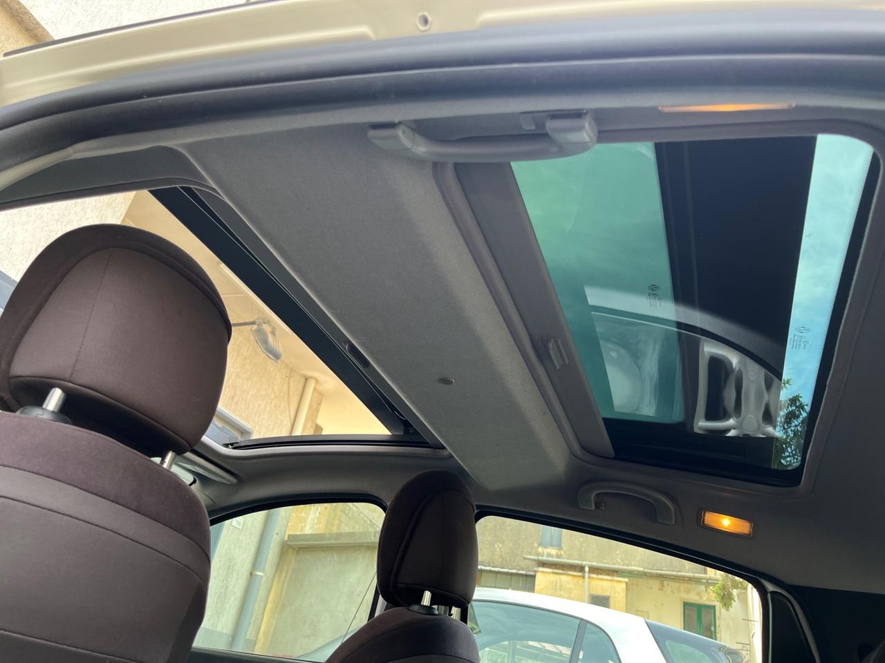 LANCIA YPSILON 5P CON TETTO PANORAMICO APRIBILE
