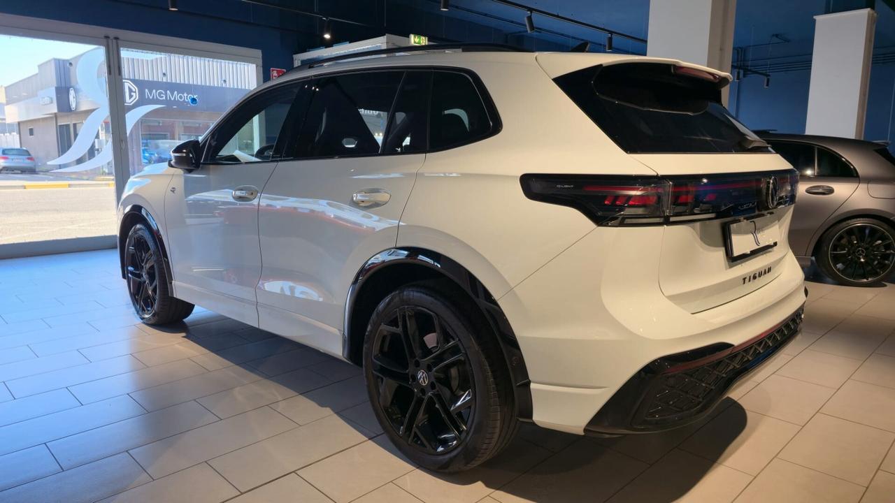 Volkswagen Tiguan 2.0 TDI 150 CV DSG R-Line Plus