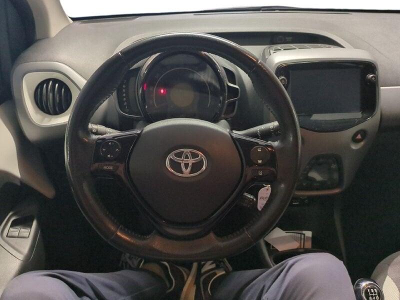 Toyota Aygo 1.0 VVT-i x-play