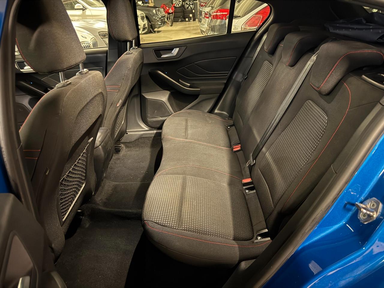 Ford Focus 1.0 EcoBoost Hybrid 125 CV . ST-Line Prezzo Reale !