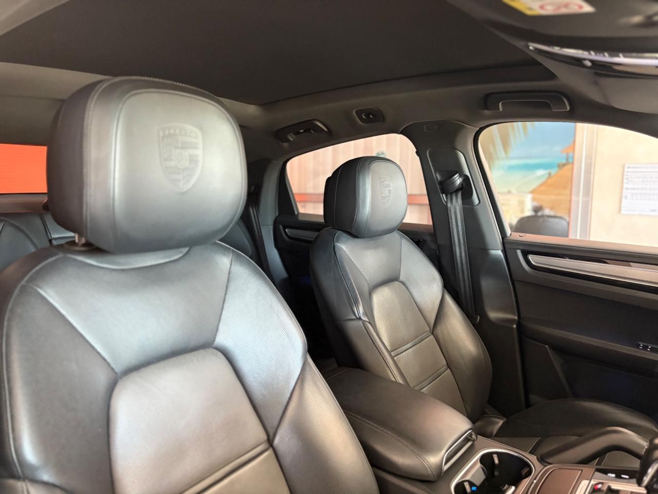 Porsche Cayenne Coupé 3.0 V6 E-Hybrid PERMUTE FINANZIAMENTI