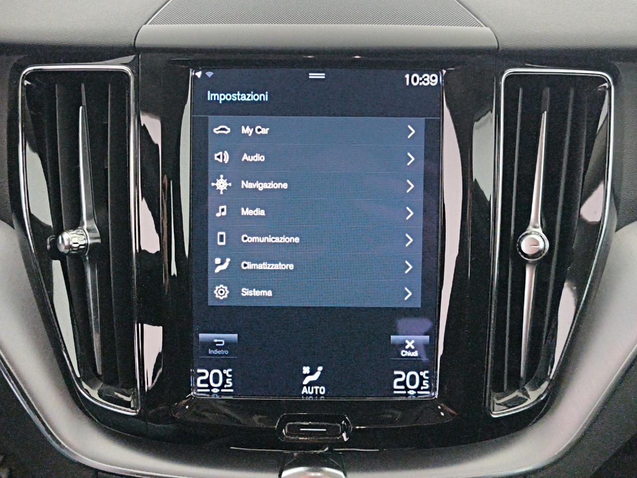 Volvo XC60 2.0 b4 Momentum Pro awd