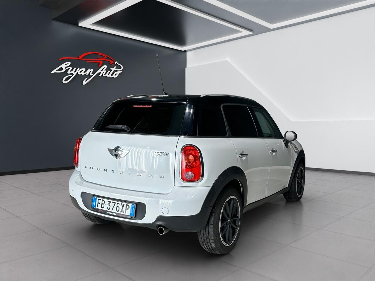 Mini Cooper Countryman 1.6 IVA ESPOSTA
