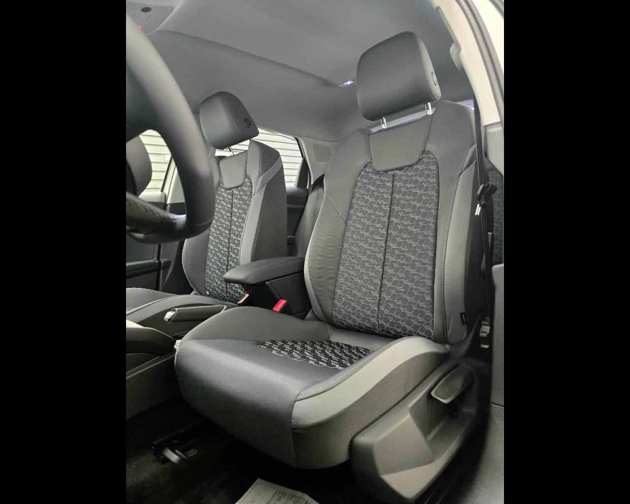 AUDI A1 SPORTBACK 30 TFSI S-TRONIC S-LINE EDITION