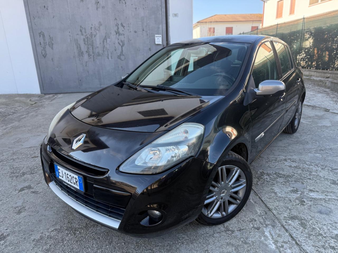 RENAULT CLIO 1.2 BENZINA FULL OPT 2011 UNICO PROP