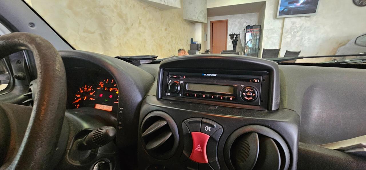 Fiat Doblo Doblò 1.6 16V Natural Power Active