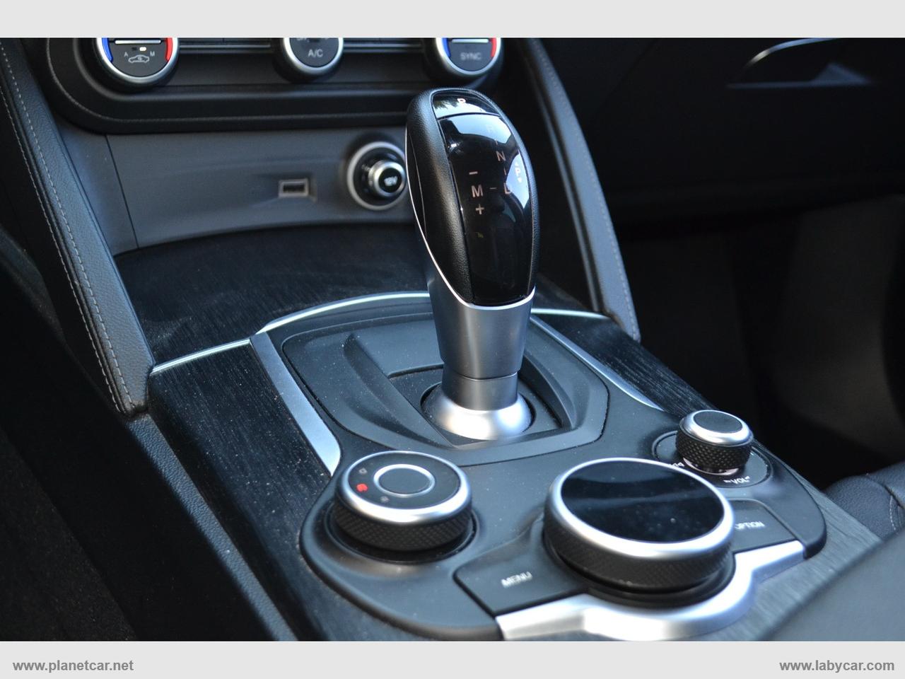 ALFA ROMEO Stelvio 2.2 T.diesel 210 CV AT8 Q4 Exec.