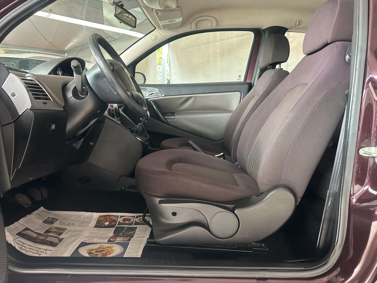 Lancia Ypsilon 1.4 Platino Ecochic GPL