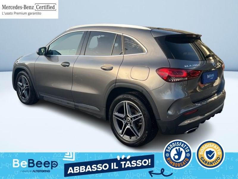 Mercedes-Benz GLA 200 D PREMIUM AUTO