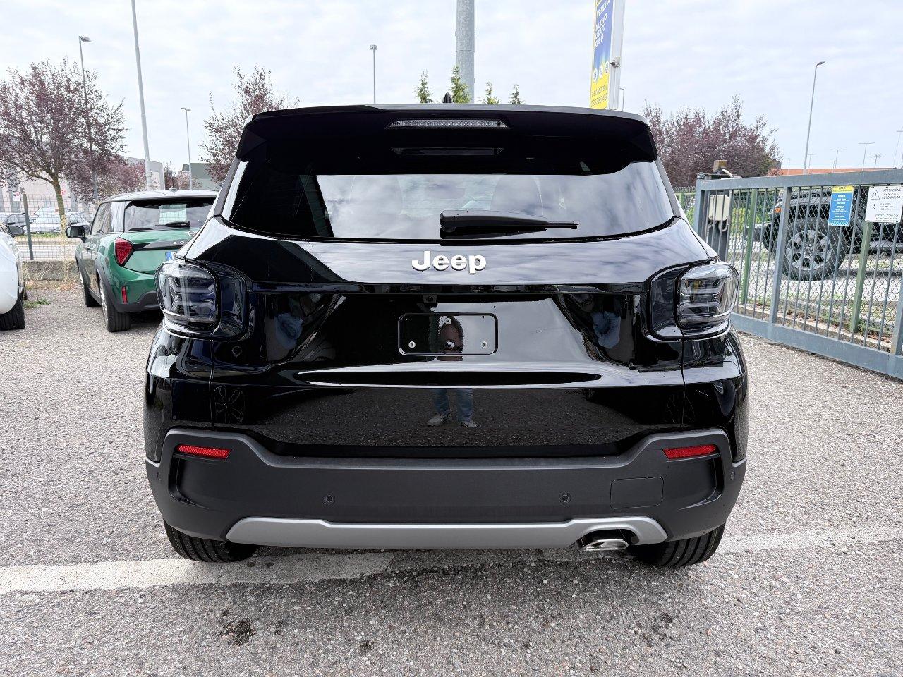 Jeep Avenger 1.2 turbo e-hybrid mhev Summit fwd 110cv edct6