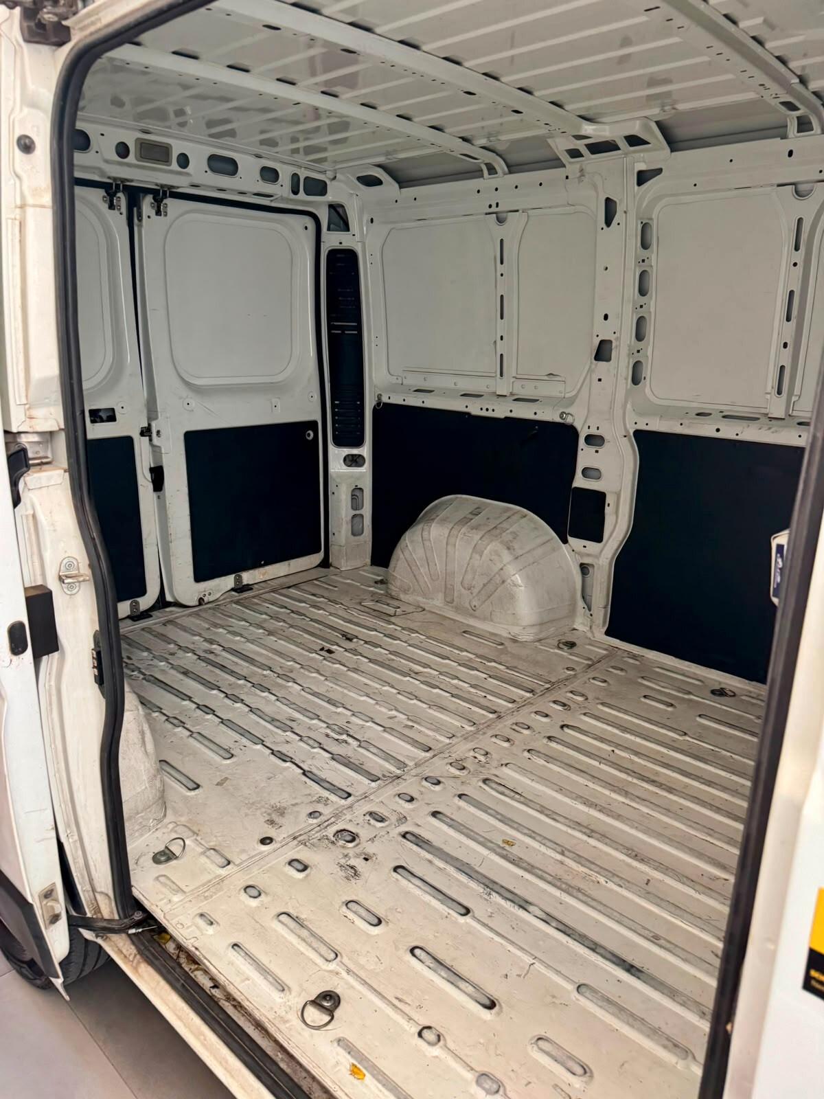 CITROEN JUMPER 28BLUEHDI 120 UNIPRO