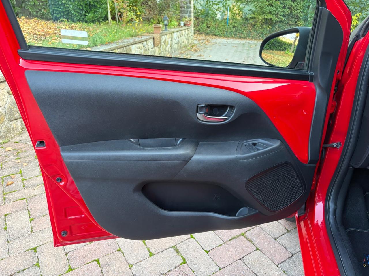 Citroen C1 VTi 72 S&S 5 porte Shine UNICO PROPRIETARIO