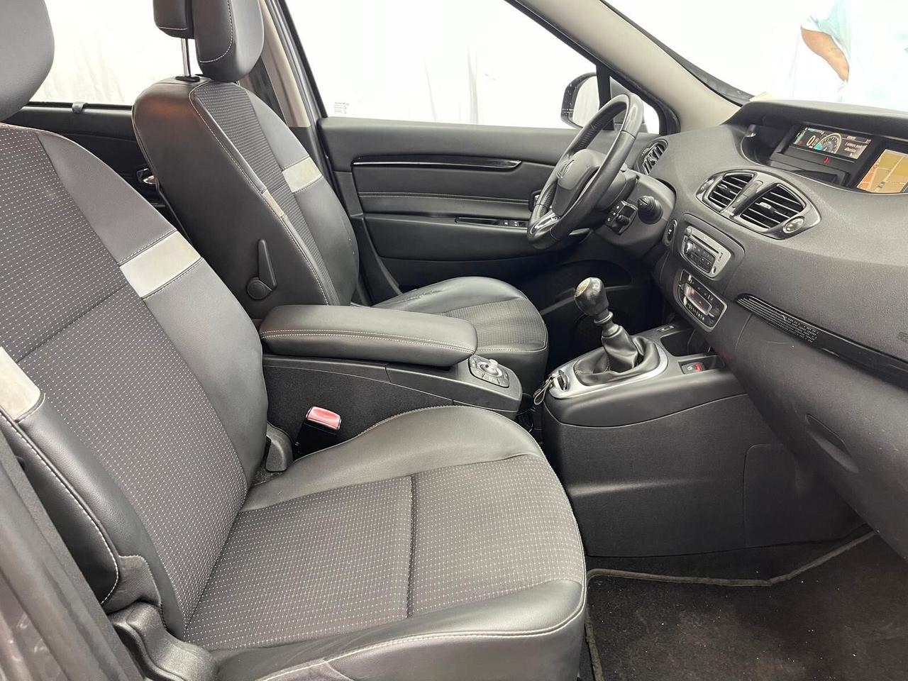 Renault Megane SCENIC X-MOD 1.5 dCi 110CV Start&Stop