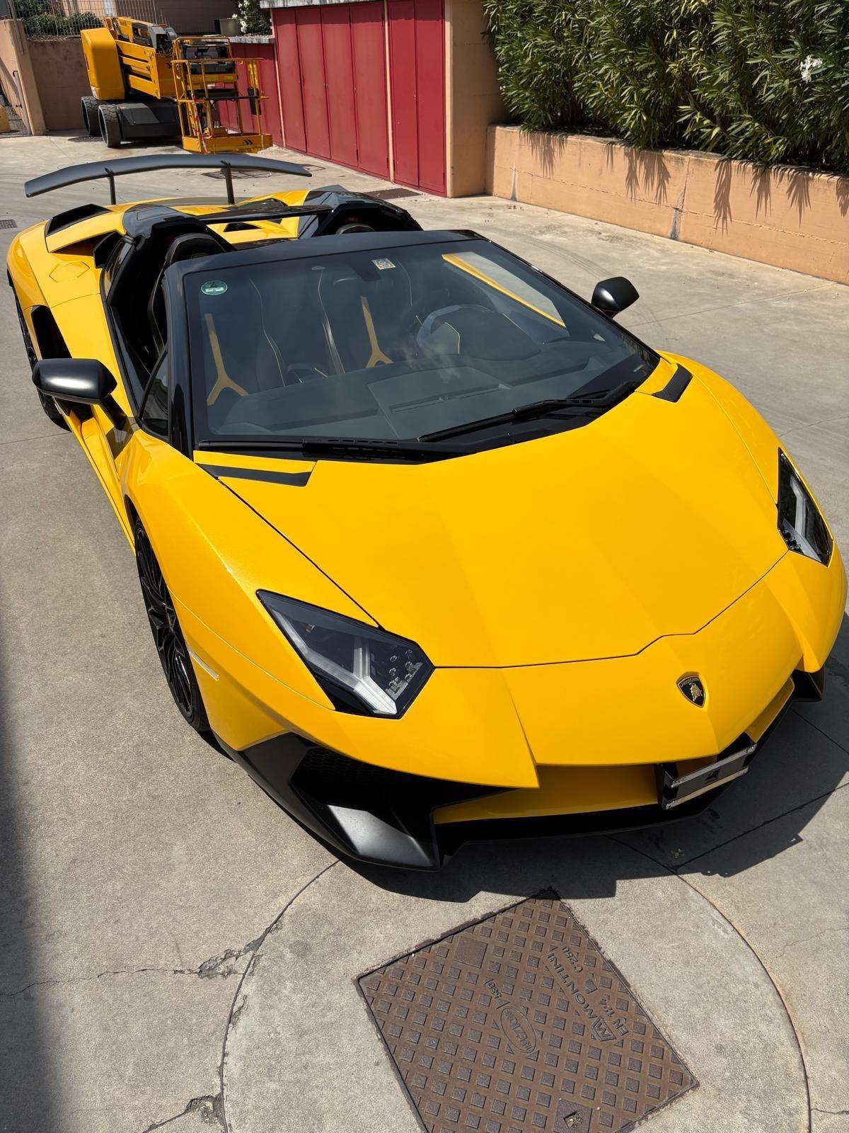 Lamborghini Aventador 6.5 V12 LP750-4 Superveloce Roadster