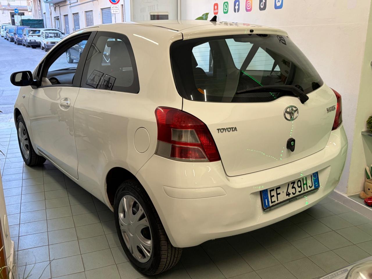 Toyota Yaris 1.0 12 MESI DI GARANZIA NUOVISSIMA