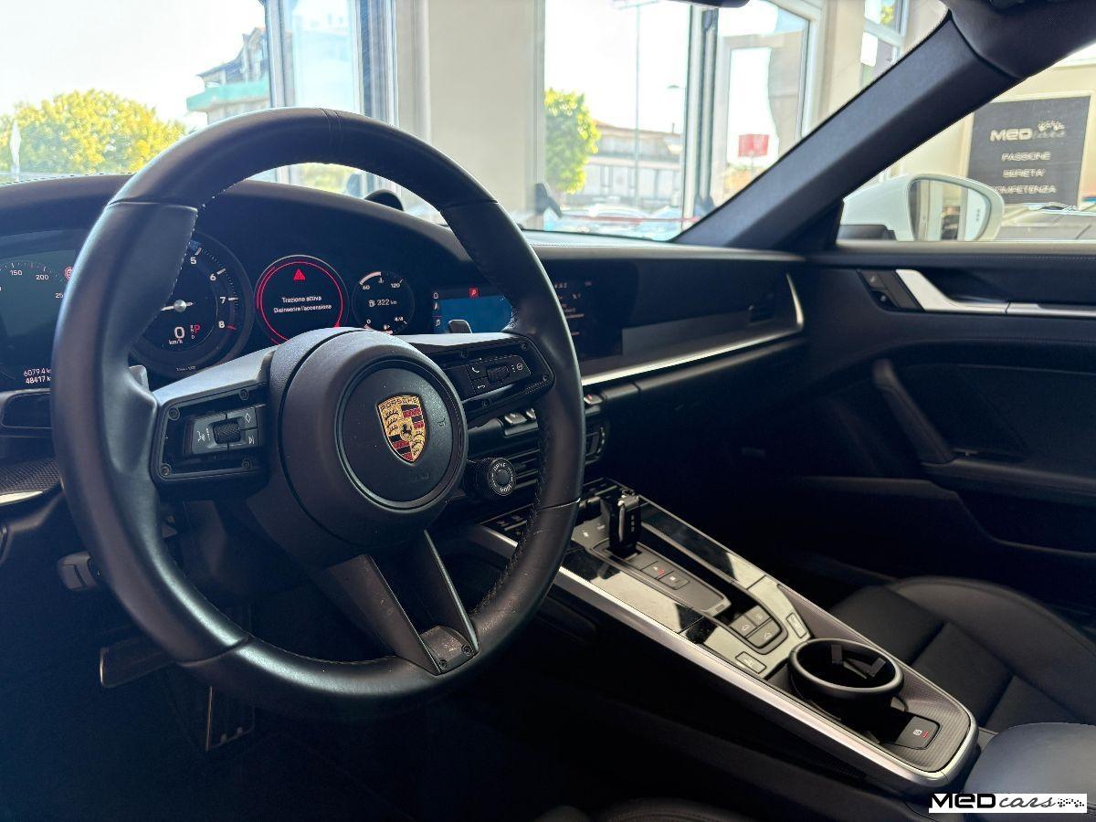 PORSCHE - 992
