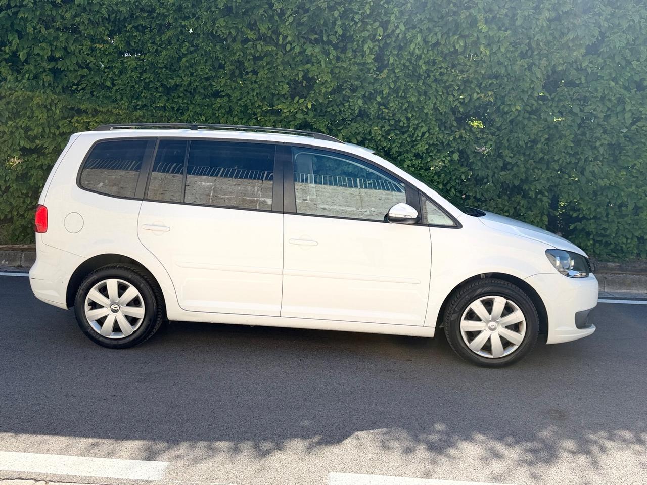 Volkswagen Touran 1.6 TDI 105cv 7 POSTI