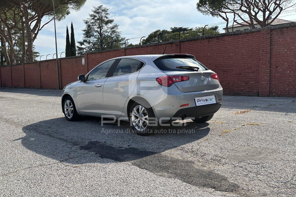 ALFA ROMEO Giulietta 1.6 JTDm-2 105 CV Distinctive