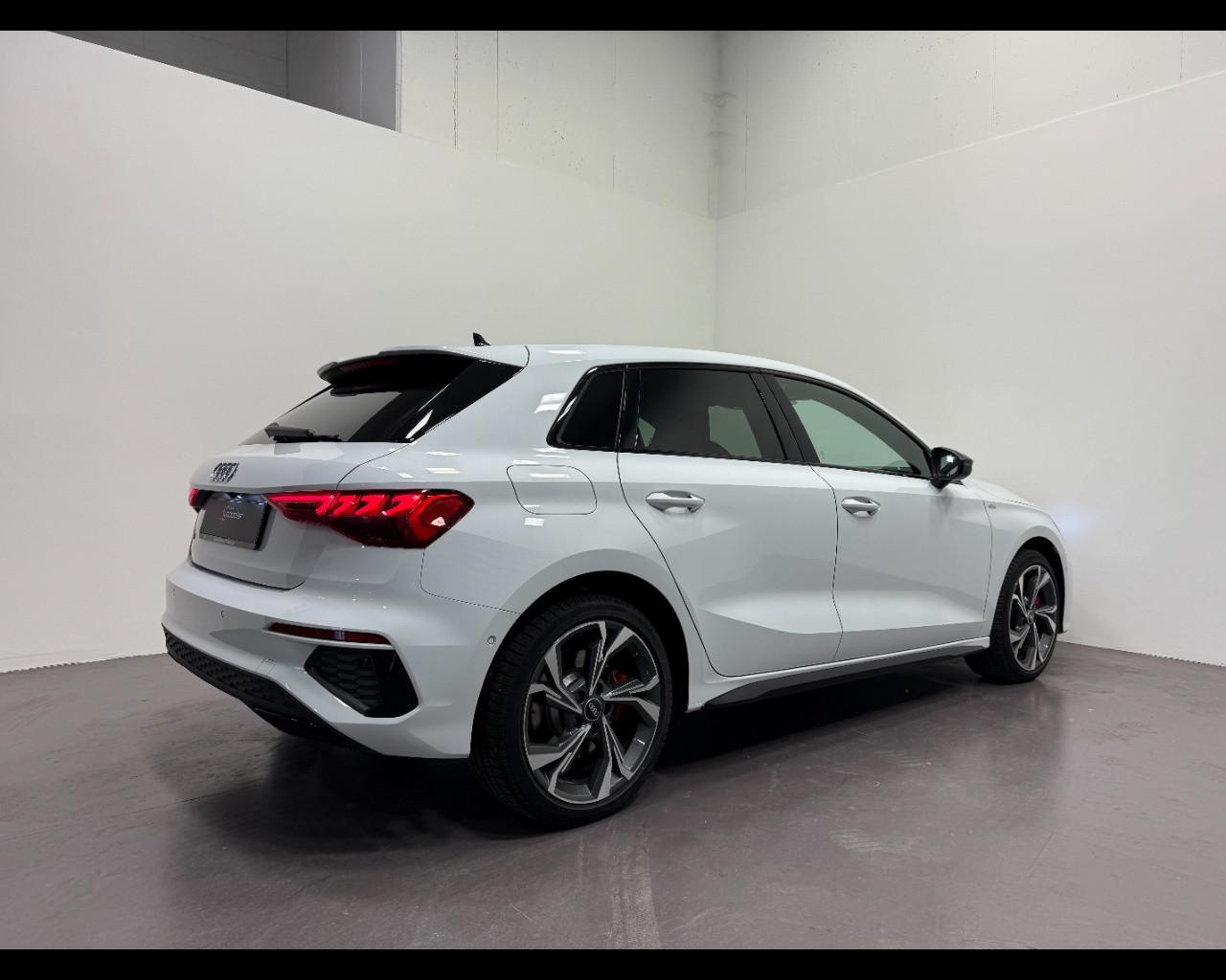 AUDI A3 SPORTBACK 45 TFSIe PHEV S-TRONIC S-LINE EDITION