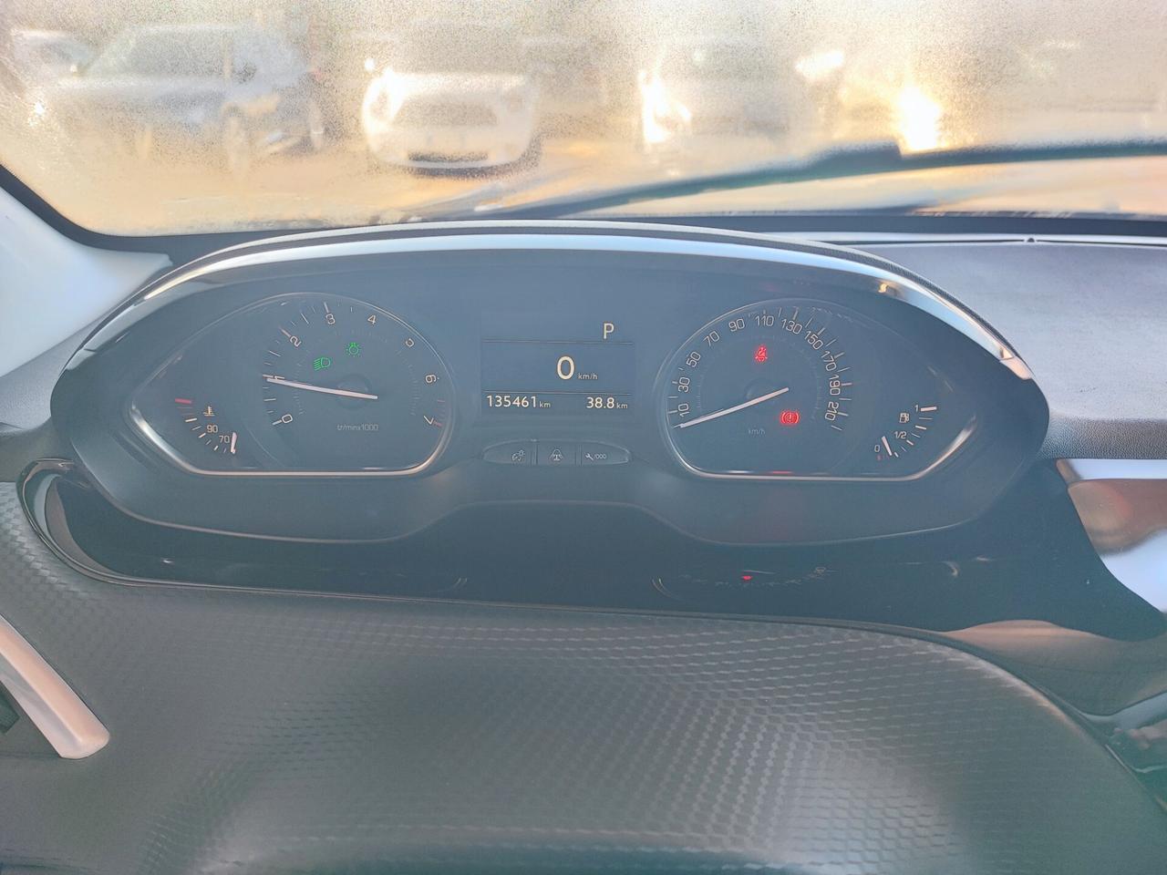 Peugeot 2008 PureTech Turbo 110 EAT6 S&S Allure