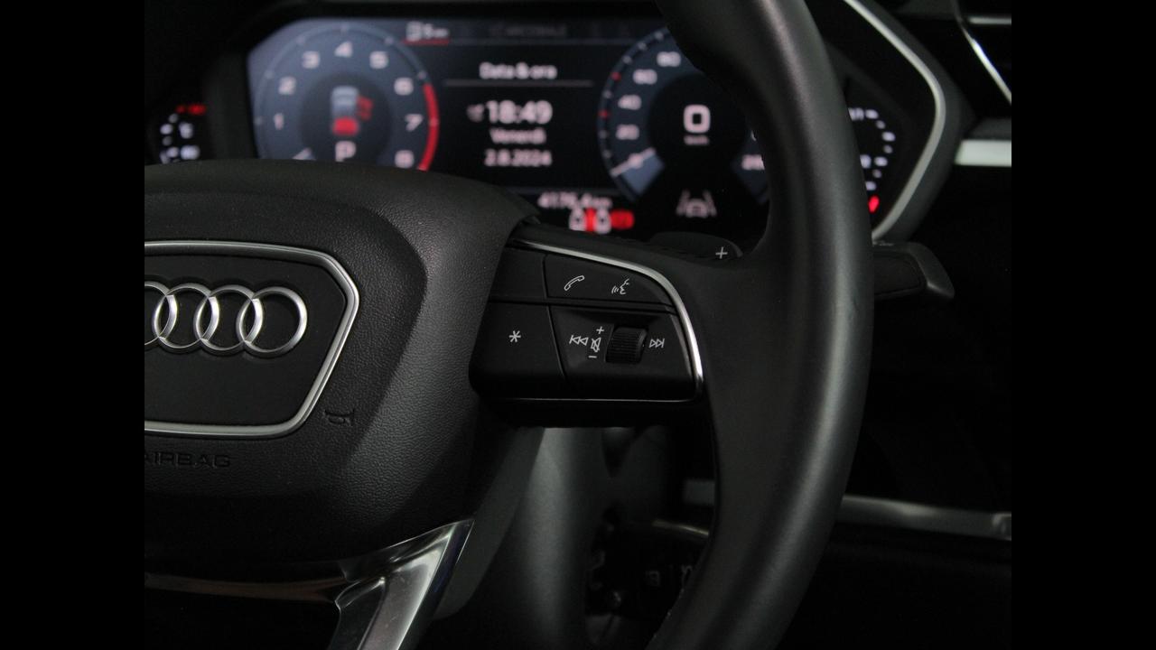 AUDI Q3 II 2018 - Q3 35 1.5 tfsi Business Advanced s-tronic