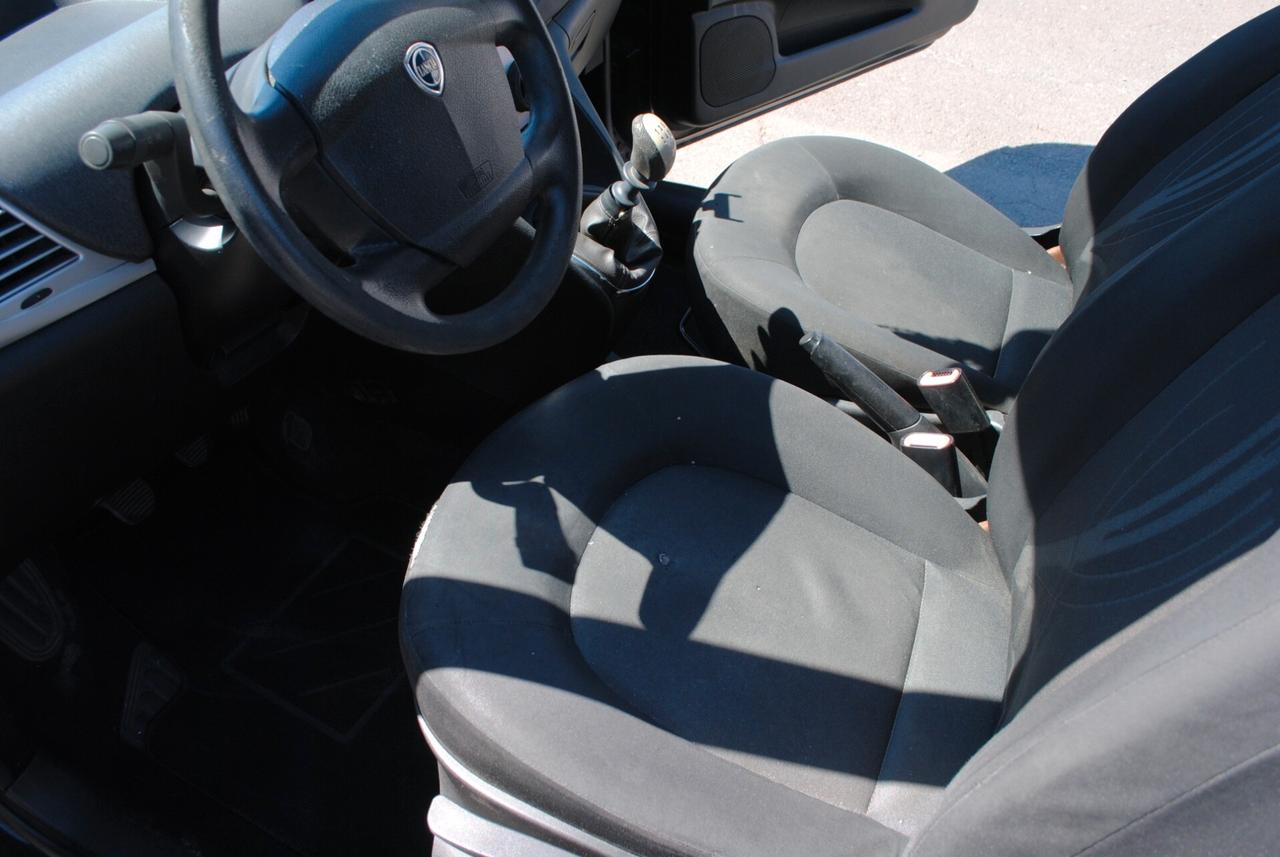 LANCIA YPSILON 1.2 69 CV