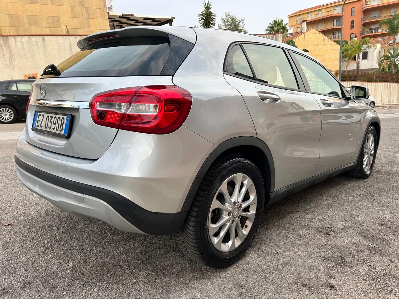 Mercedes-benz GLA 180 d Executive