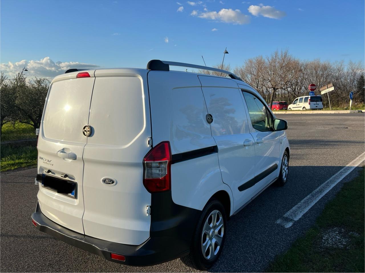 Ford Transit Courier Transit Courier 1.5 TDCi 75CV Van Trend