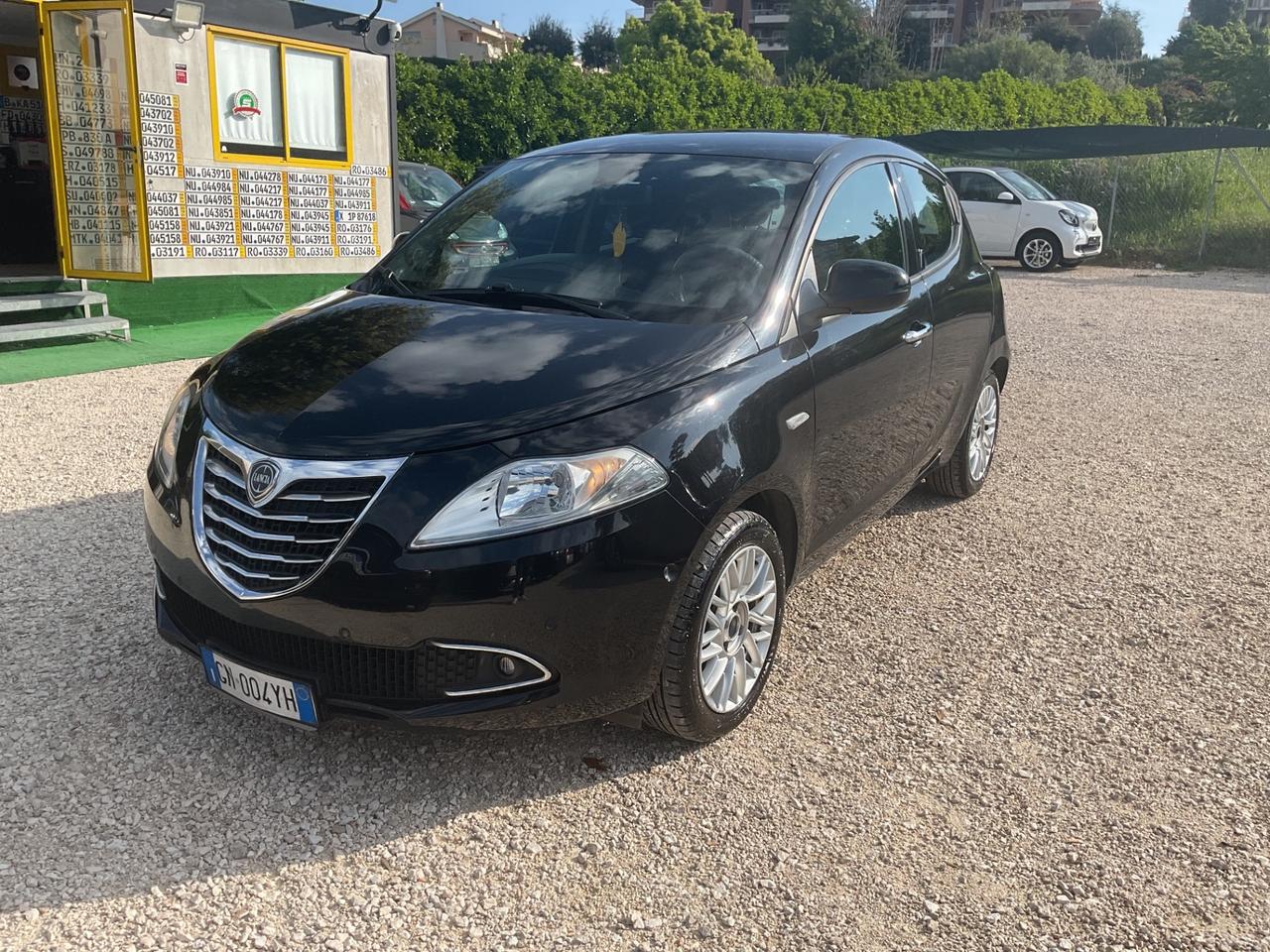 Lancia Ypsilon 1.2 69 CV 5 porte GPL Ecochic Elefantino
