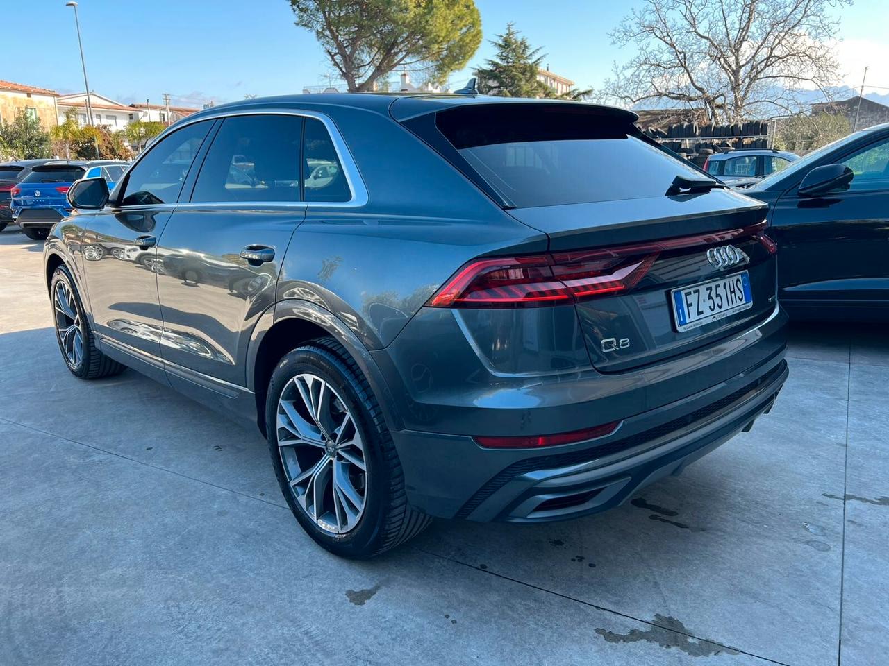 Audi Q8 SQ8 TDI quattro tiptronic S-LINE