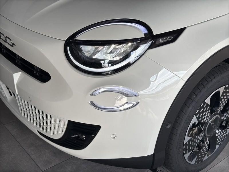 FIAT 600 600 5p Hybrid 136cv DCT MHEV La Prima